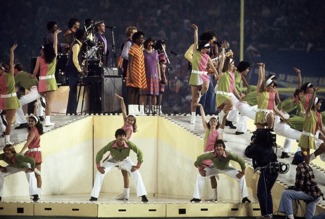 the-worst-super-bowl-halftime-shows-in-history