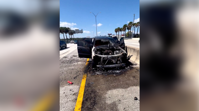 leonard-fournette’s-car-caught-on-fire-with-him-behind-the-wheel