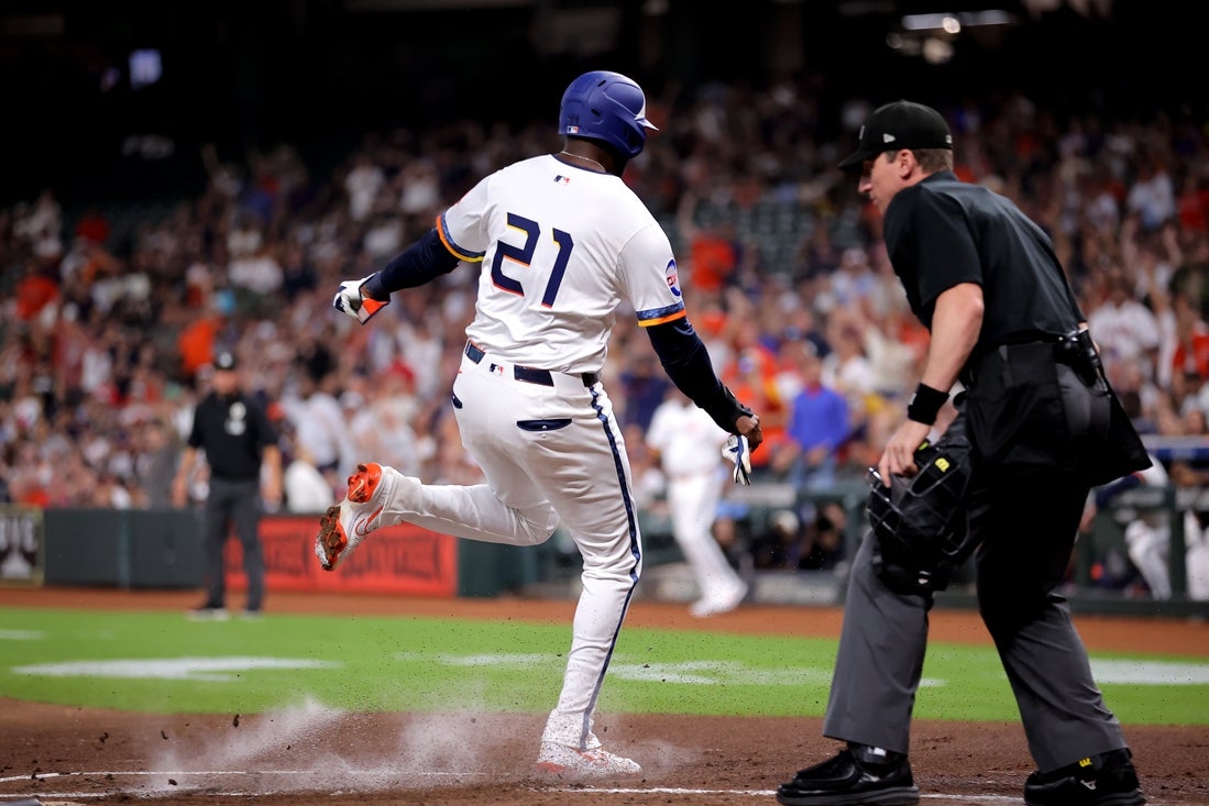 astros-await-word-on-yordan-alvarez-as-rangers-series-continues