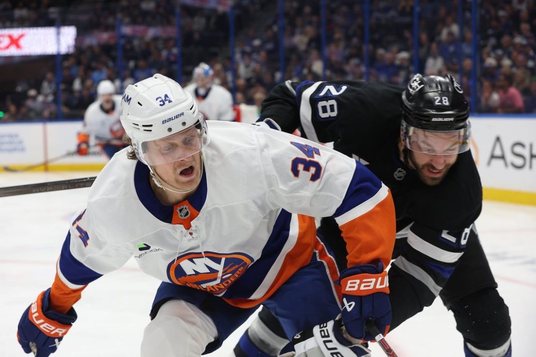 lightning-visit-islanders-in-clash-of-east-heavyweights